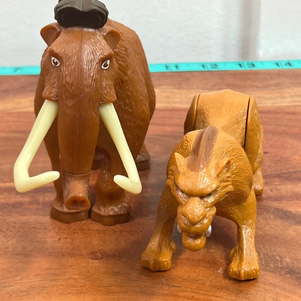 Ice Age Manny Mammoth & Diego Saber Tooth Tiger 2009 McDonald's Toy Set